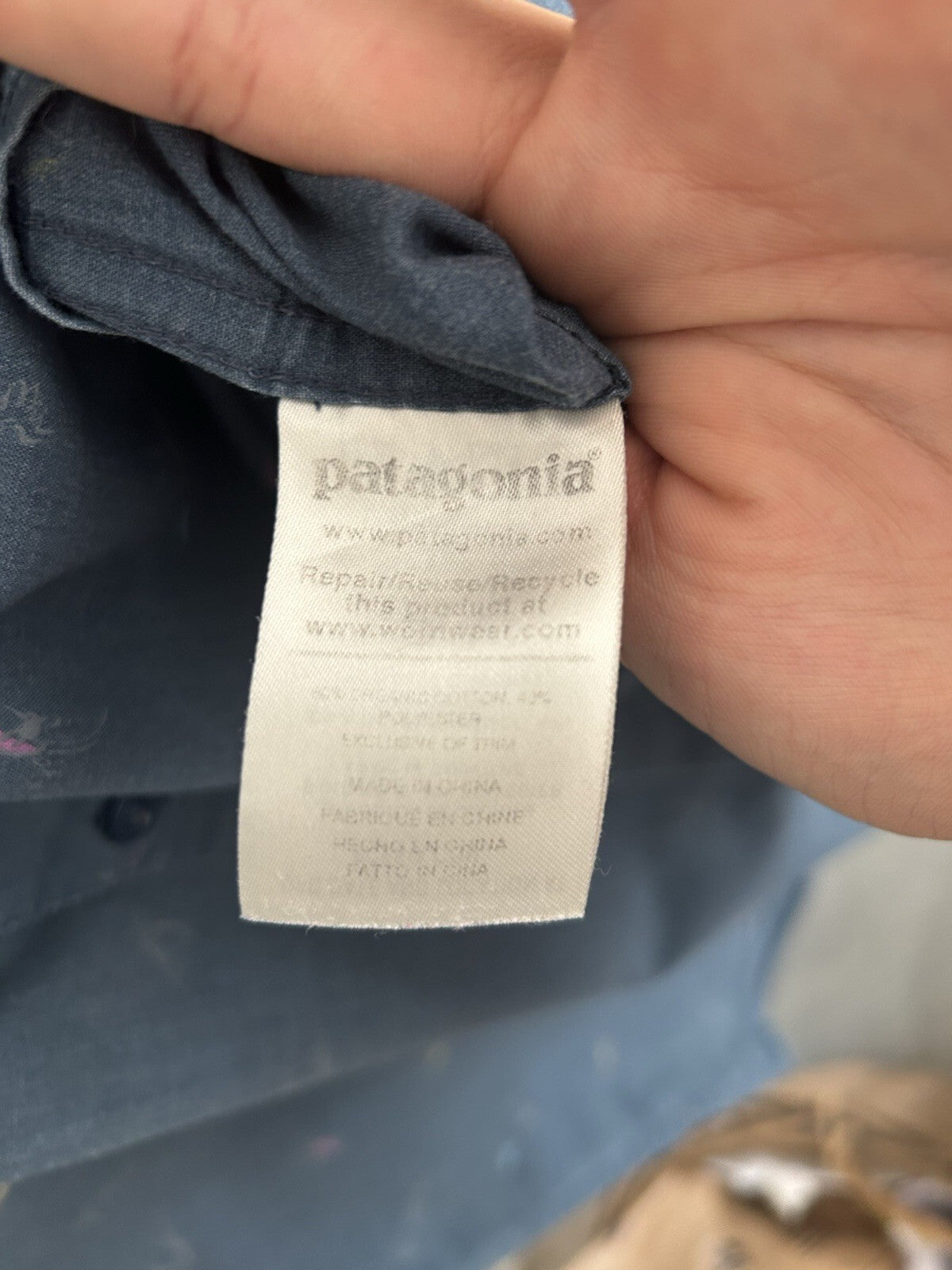 Patagonia Organic Cotton Fly Fishing Print Short Sleeve Shirt Blue Men’s Large