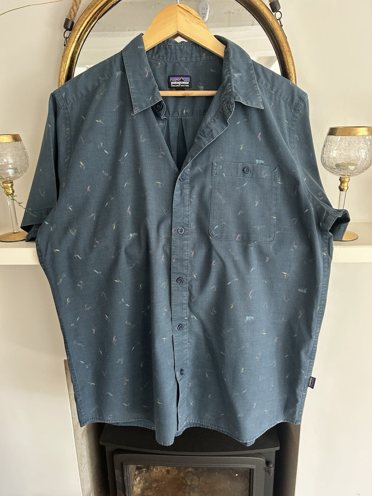 Patagonia Organic Cotton Fly Fishing Print Short Sleeve Shirt Blue Men’s Large