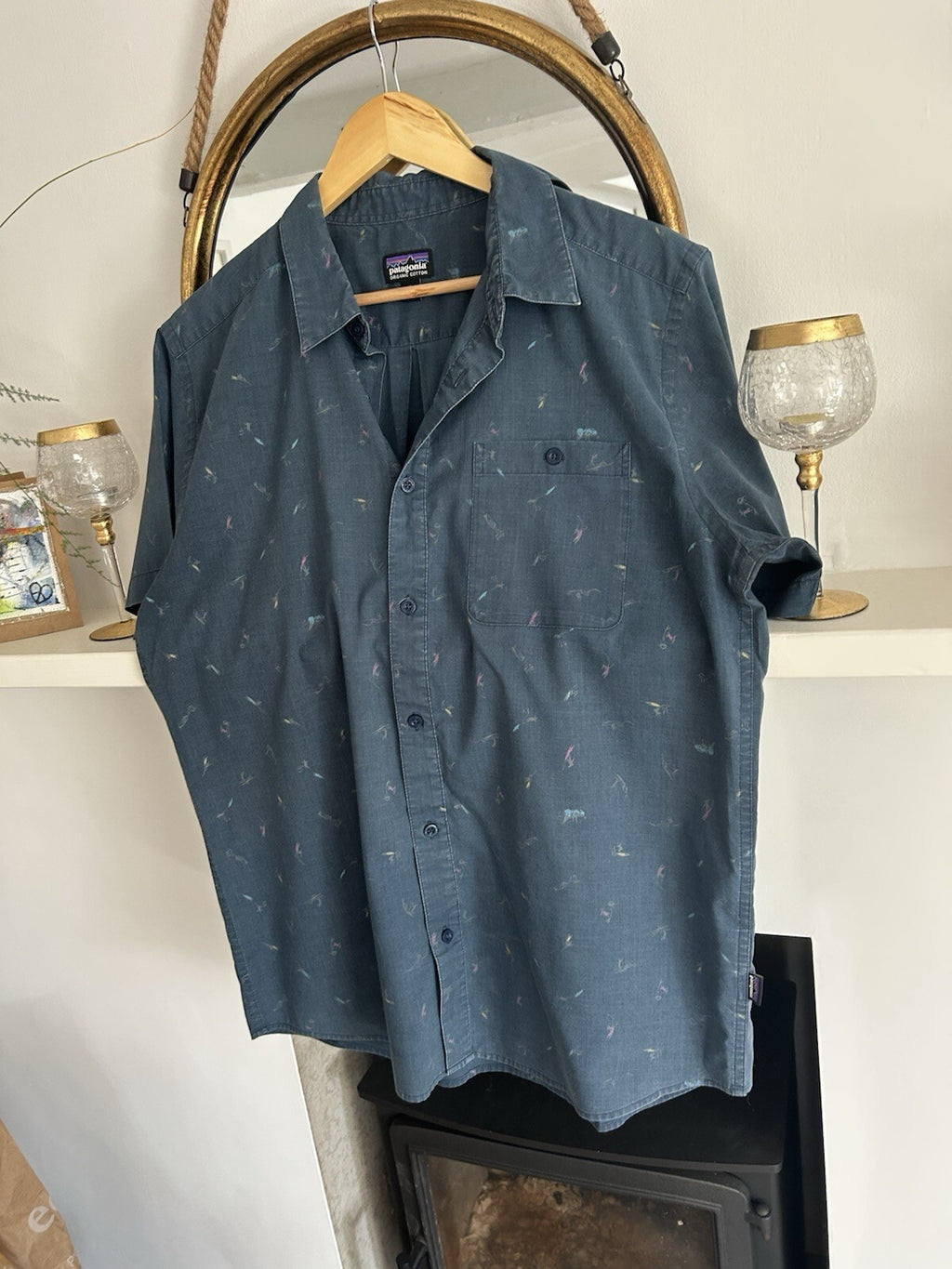 Patagonia Organic Cotton Fly Fishing Print Short Sleeve Shirt Blue Men’s Large
